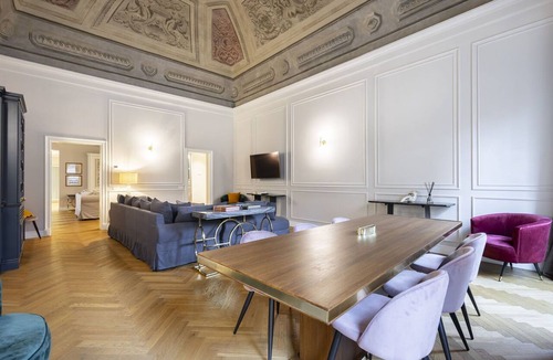 Duomo Apartment | Nice apartment for 8 guests with WIFI, A/C, TV and pets allowed
