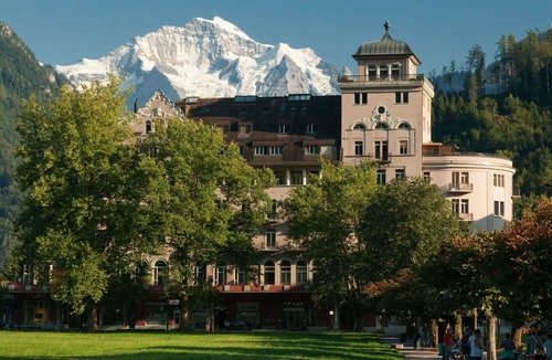 Central Interlaken Apartment | Nice apartment for 4 people with WIFI, TV, balcony and panoramic view