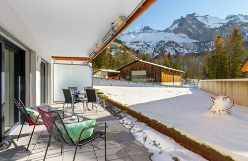 Blausee Apartment | Nice apartment for 4 guests with WIFI, TV, terrace and panoramic view