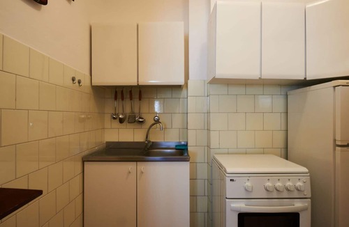 Trezzone Apartment | Nice apartment for 7 guests with WIFI, TV, terrace and pets allowed
