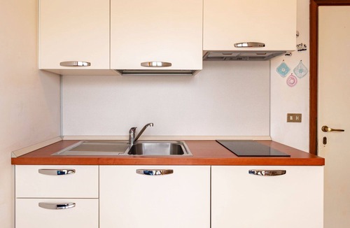 Germignaga Apartment | Nice apartment for 2 guests with A/C, pool, WIFI and terrace