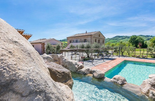Guardistallo Apartment | Nice apartment for 4 people with A/C, pool, WIFI, patio, pets allowed and panoramic view