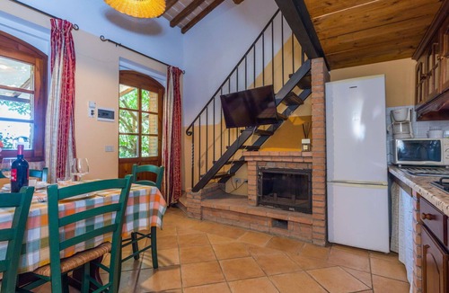 Riparbella Apartment | Nice apartment for 5 guests with pool, WIFI, A/C, TV and patio
