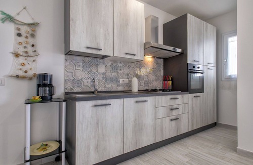 La Muddizza Apartment | Nice apartment for 6 guests with A/C, WIFI, pool, TV, patio and pets allowed