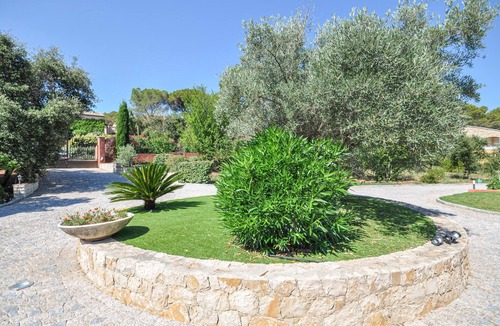 Puget-sur-Argens Apartment | Nice apartment in Puget-sur-Argens