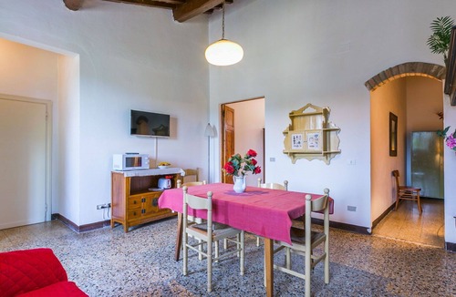 Monteriggioni Villa | Nice apartment in villa for 5 guests with pool, WIFI, TV, patio, pets allowed and panoramic view