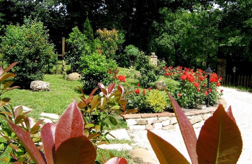 Cagli Apartment | Nice Apartment in Cagli with Common Pool