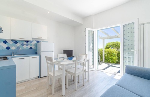 Framura Apartment | Nice apartment in Framura with kitchen