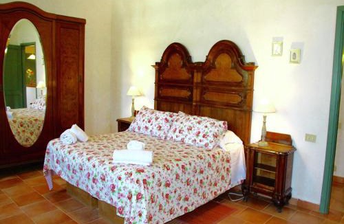 Collesalvetti House | Nice apartment in Guasticce with pool