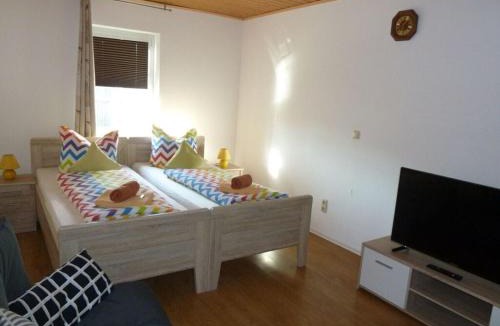 Himmelkron Apartment | Nice apartment in Himmelkron