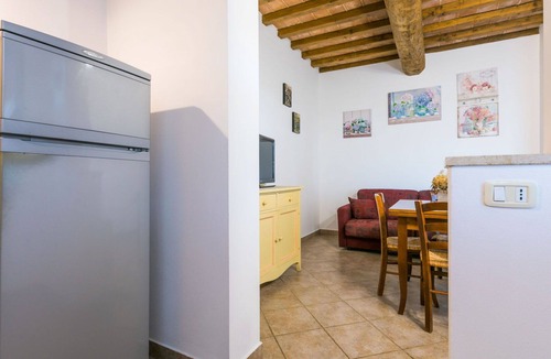 Puntone House | Nice apartment in villa for 6 guests with A/C, pool, WIFI, TV, terrace and pets allowed