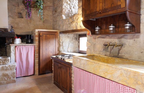 Roccastrada Villa | Nice apartment in villa for 6 guests with WIFI, TV, terrace and pets allowed