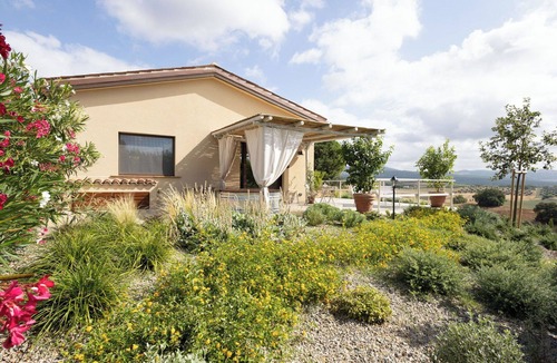 Roccastrada House | Nice apartment in villa for 2 people with WIFI, A/C, private pool, TV, terrace and panoramic view
