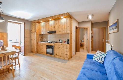 Valtellina Apartment | Nice apartment in Lanzada with WiFi