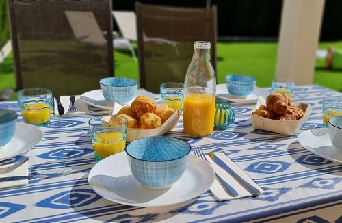Sa Coma Apartment | Nice apartment in Sa Coma with garden, pool near the beach