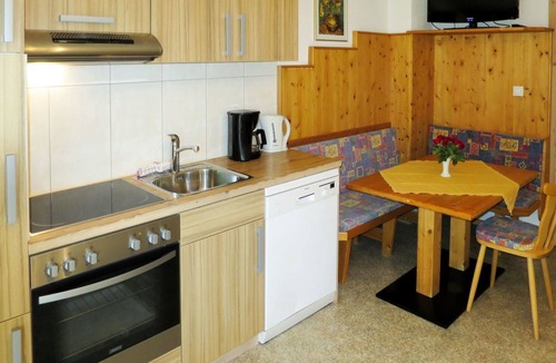Rohrberg Villa | Nice apartment in villa for 2 guests with WIFI, TV and terrace
