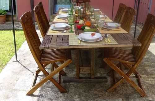 Montevarchi Villa | Nice apartment in villa for 6 guests with WIFI, pool, TV, patio, pets allowed and parking