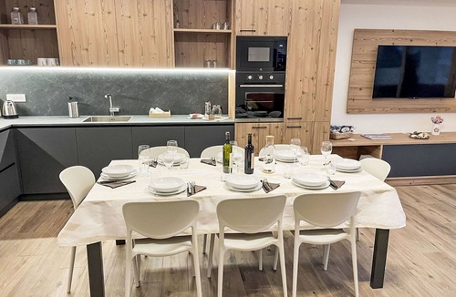 Valtellina House | Nice apartment in villa for 8 people with A/C, WIFI, TV, terrace and pets allowed