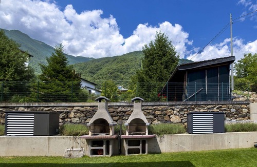 Valtellina House | Nice apartment in villa for 8 people with A/C, WIFI, TV, terrace and pets allowed