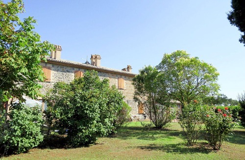 Orvieto Villa | Nice apartment in villa for 6 guests with WIFI, pool, TV, patio, pets allowed and parking