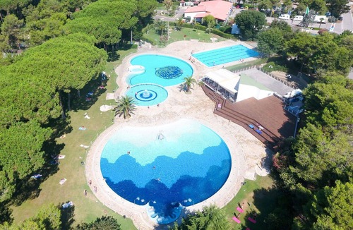 Baia Domizia House | Nice apartment in villa for 6 people with A/C, WIFI, pool, TV and terrace