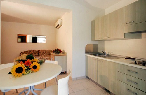 Grado House | Nice apartment in villa for 4 guests with WIFI, pool, A/C and terrace