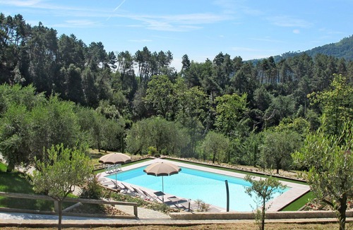 Pescaglia Villa | Nice apartment in villa for 12 people with A/C, private pool, WIFI, TV, terrace and pets allowed