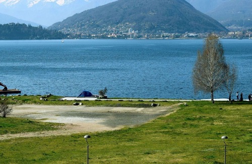 Laveno Apartment | Nice apartment for 4 people with WIFI, TV and terrace