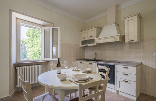 Monforte d'Alba Apartment | Nice apartment for 4 people with WIFI, pool, TV and balcony, close to Alba