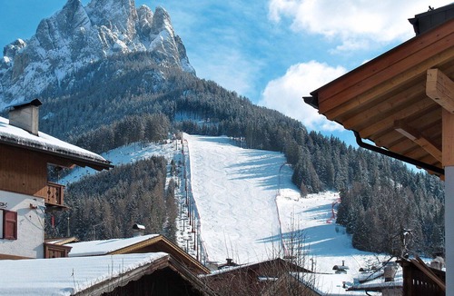 Pozza di Fassa Apartment | Nice apartment for 6 guests with WIFI, TV, terrace, pets allowed and parking