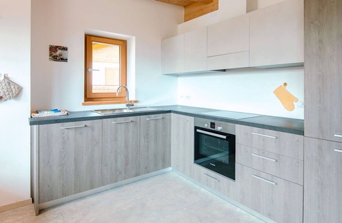 Pozza di Fassa Apartment | Nice apartment for 6 guests with WIFI, TV, balcony, pets allowed and parking