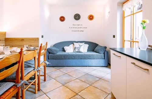 Pozza di Fassa House | Nice apartment in villa for 8 guests with WIFI, TV, balcony, pets allowed and parking