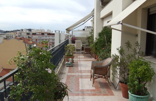 Liberation Apartment | Nice apartment with a beautiful view to the mountains around Nice