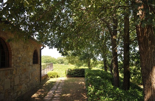 Tavarnelle Val di Pesa Apartment | Nice apartment with WIFI, A/C, pool, TV, pets allowed, panoramic view, close to Greve In Chianti