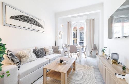 Vernier Apartment | Nice Apt - City Center, Wifi, AC, 2-6 Pers