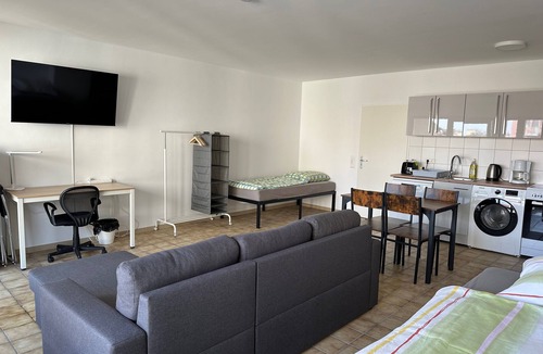 Oststadt Apartment | Nice, big and Central Apartment With 2 Balconies