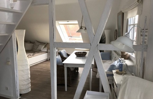 Reichenbach an der Fils Apartment | Nice centrally located air-conditioned attic apartment