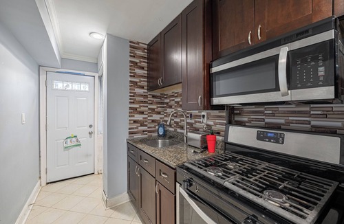 Anacostia Apartment | Nice Cozy Apartment 3-Beds Easy Parking