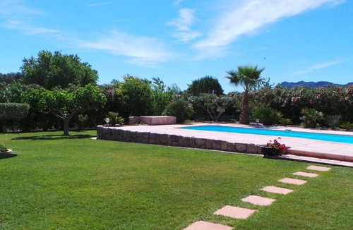 Le Muy Villa | Nice family villa in the Var between sea and mountains.