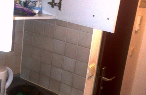 Niederfeld Apartment | Nice Flat, 2km city, 1min tram, car park, wifi, kitchen