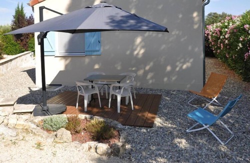 Arpaillargues-et-Aureillac House | Nice holiday home with private terrace, Arpaillargues-et-Aureillac