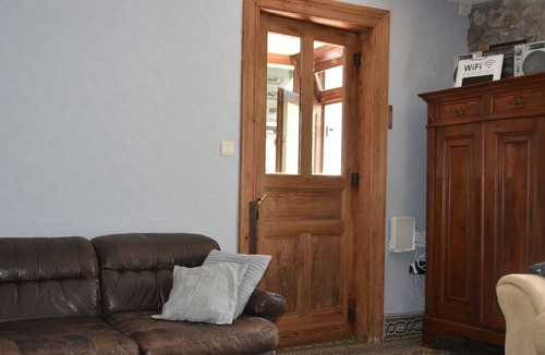 Couvin Cottage | Nice gîte with private garden in Brûly-de-Pesche