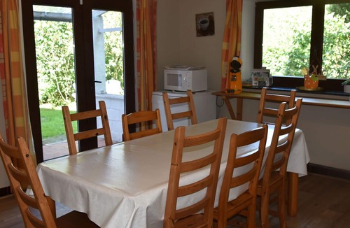 Couvin Cottage | Nice gîte with private garden in Brûly-de-Pesche