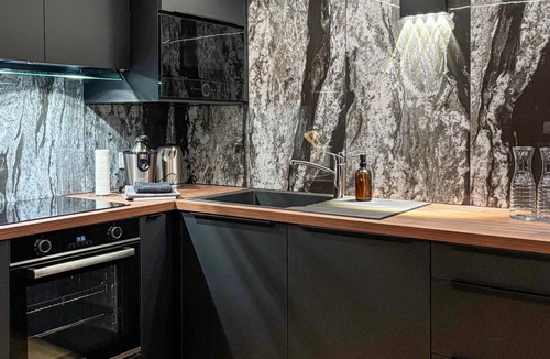 Alleyrat House | Nice home in Alleyrat with WiFi