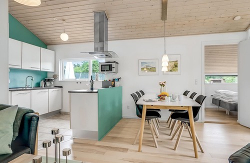 Asaa House | Nice home in Asaa with kitchen