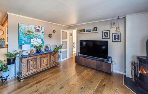 Ask House | Nice Home In Ask With Wifi