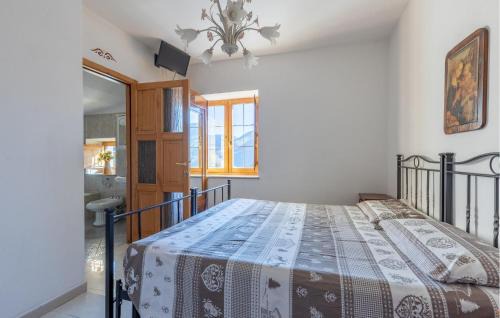 Prota House | Nice Home In Comano With House A Mountain View