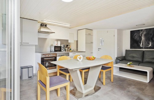 Bungalowdorf an der Talsperre House | Nice home in Zeulenroda-Triebes with sauna