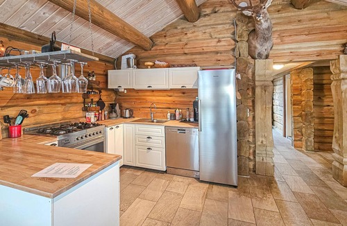 Tørdal House | Nice home in Drangedal with sauna
