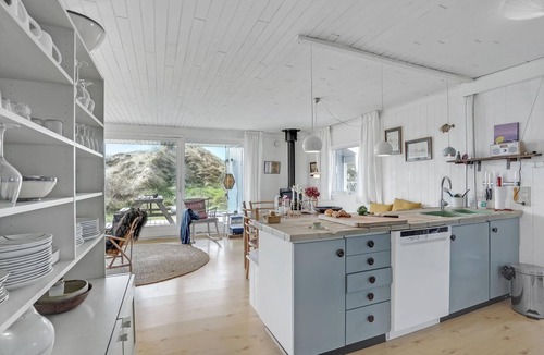 Lild Strand House | Nice home in Frøstrup with WiFi